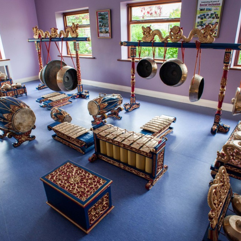 Bóín Dé Ladybird Gamelan Spréacha Geala 