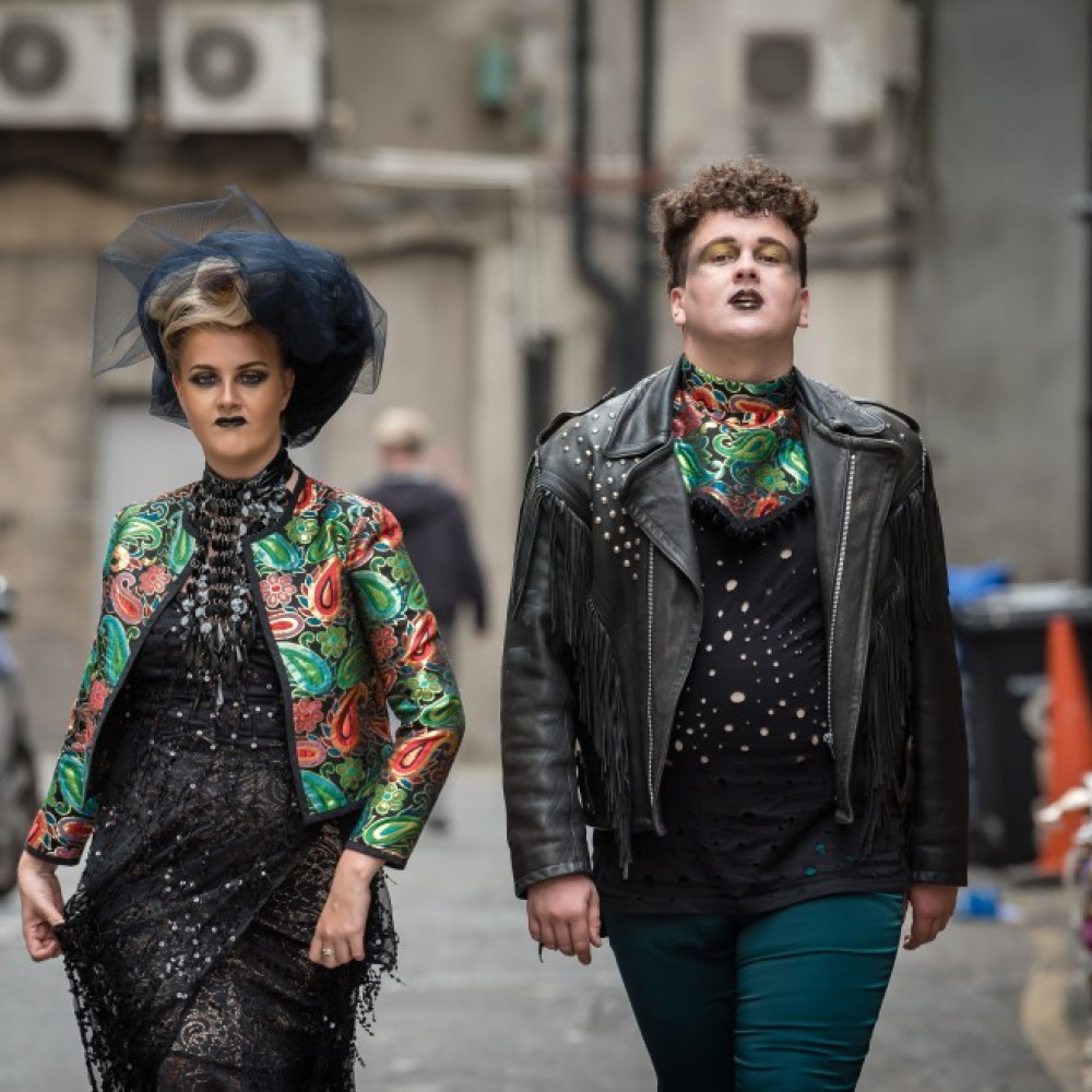 SAY NOTHIN' TO NO ONE